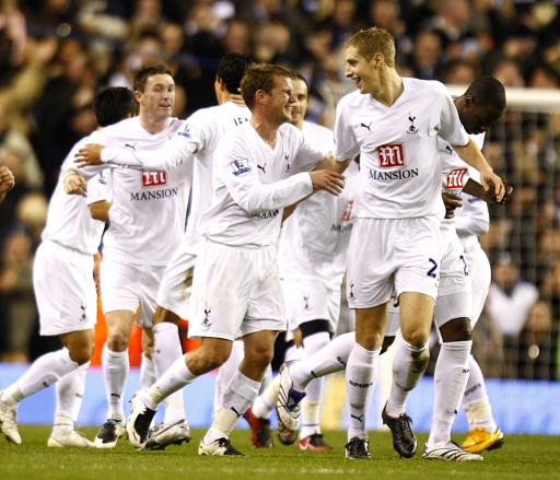 中超赛报：上海申花客场击败广州队,（中超快讯：上海申花客场力克广州队）