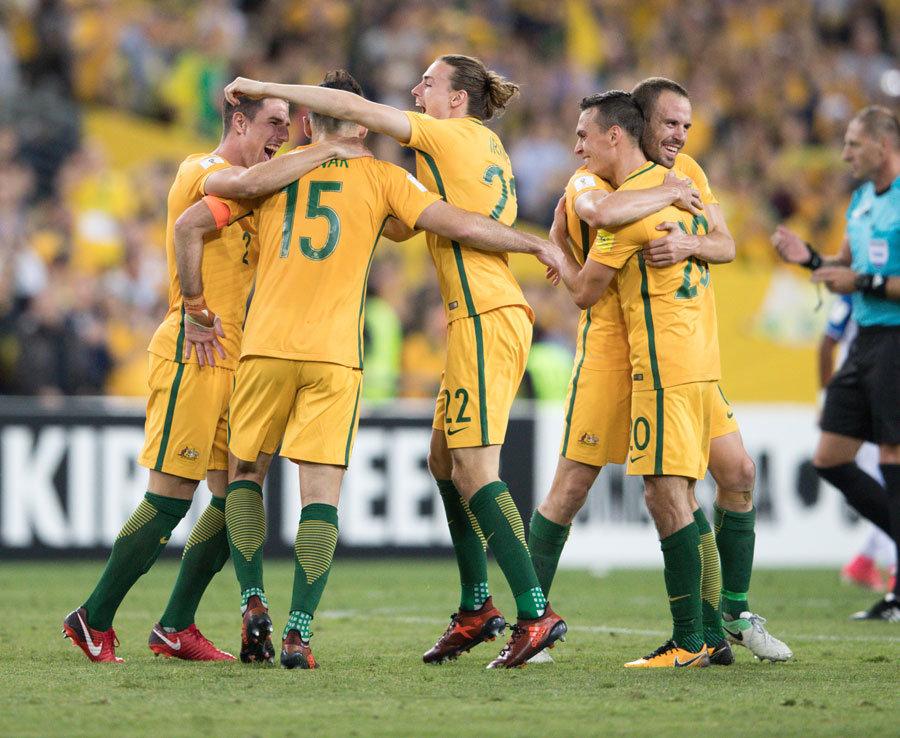 德媒：穆西亚拉和阿方索的恢复完全符合计划，目标是12月登场