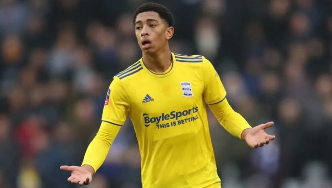 英超战报：哈兰德2射1传，曼城3-0西汉姆联豪取七连胜暂升榜首（英超：哈兰德2球1助，曼城3-0西汉姆，七连胜暂登榜首）