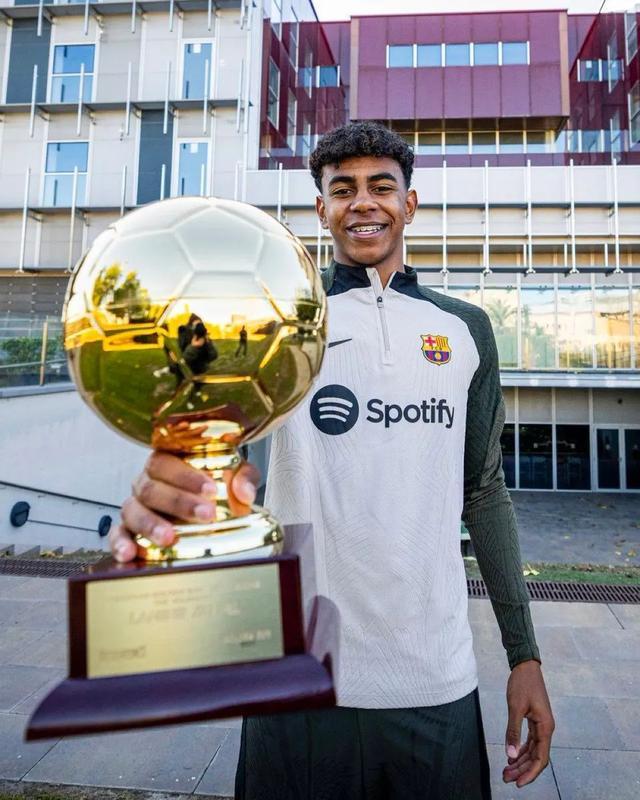 英超前瞻：利兹联连场不胜跌入降级区，维拉赛季客战成绩不佳