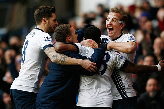 顶着防守也能进，这是神？