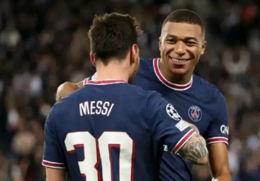 半场战报：霍芬海姆3-0奥格斯堡，布格尔1射1传，巴祖马纳-杜尔破门