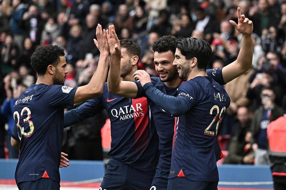 官方：西班牙籍埃尔南德斯执法亚特兰大vs切尔西的欧冠比赛