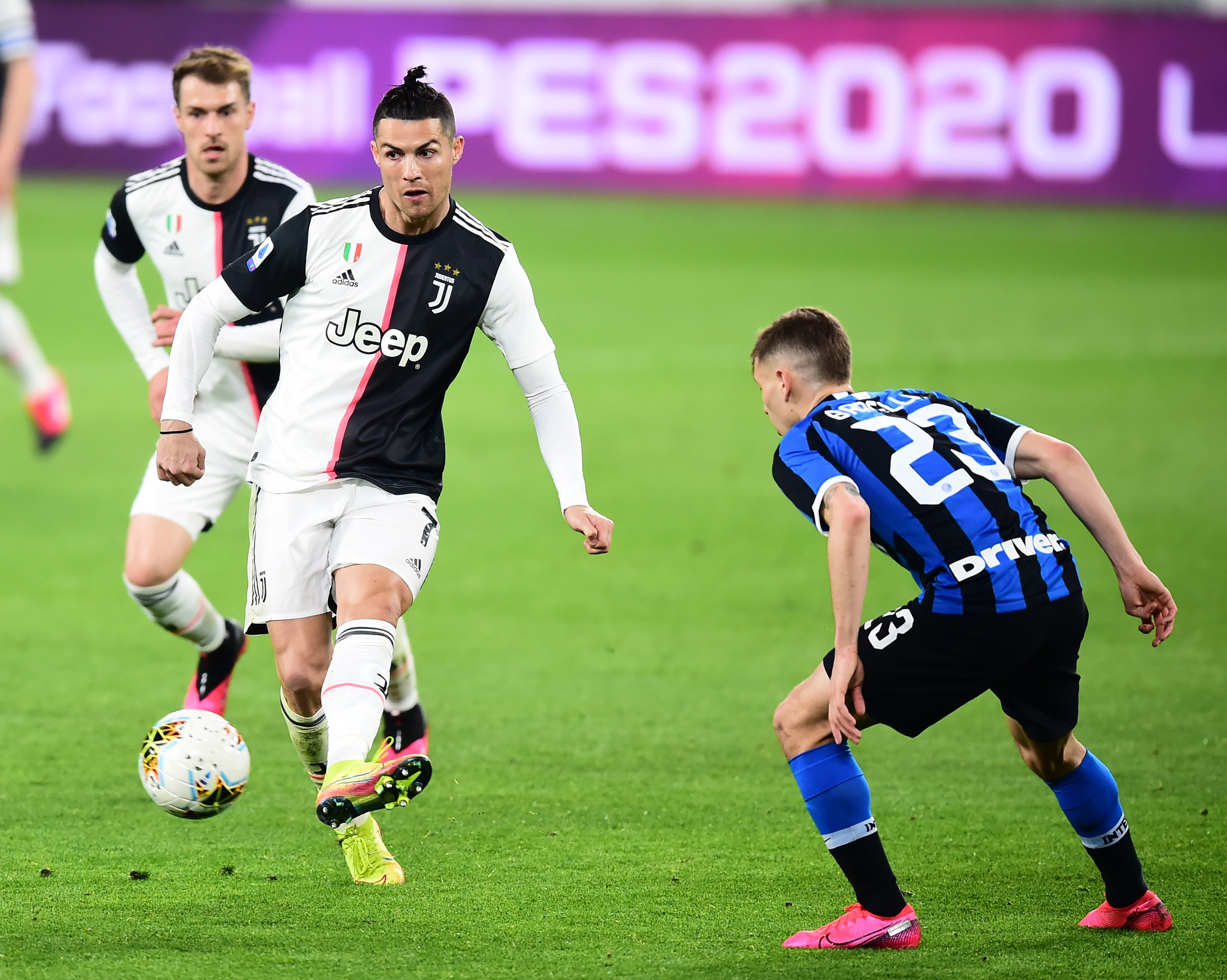 还去踢U21联赛？王钰栋今年已代表5支球队出战44场比赛