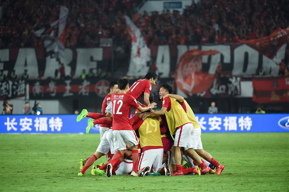 利物浦vs毕尔巴鄂竞技：萨拉赫、维尔茨首发，索博斯洛伊出战