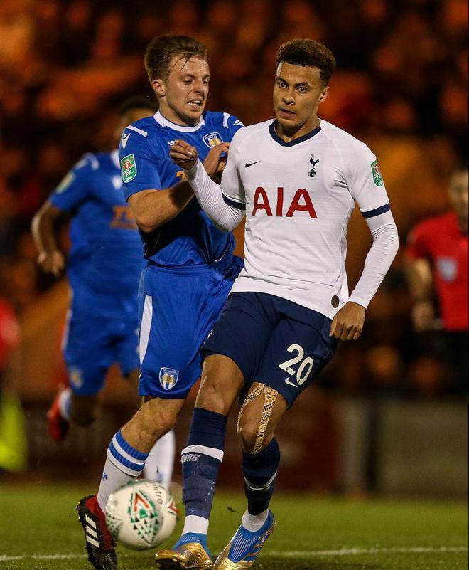 斯洛特：被扳平真的难以置信，整个团队都存在问题不只是我个人