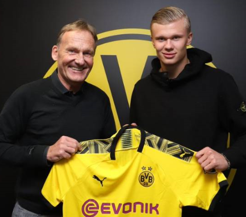 世界杯我来了！哈兰德战意大利全场数据：2射2正梅开二度（剑指世界杯！哈兰德对阵意大利全场数据：2射2正，独中两元）