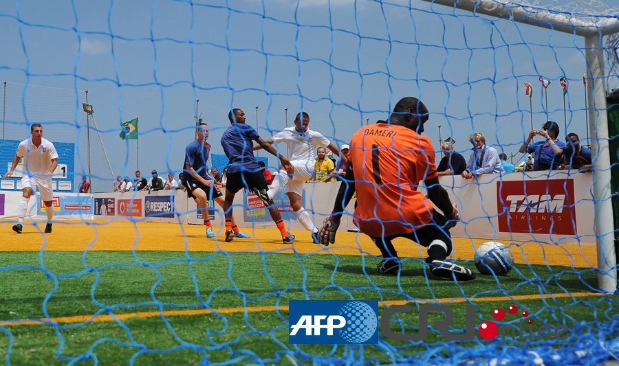 卡纳瓦罗：里皮邀请我来广州，但三个月后我和里皮都被炒了